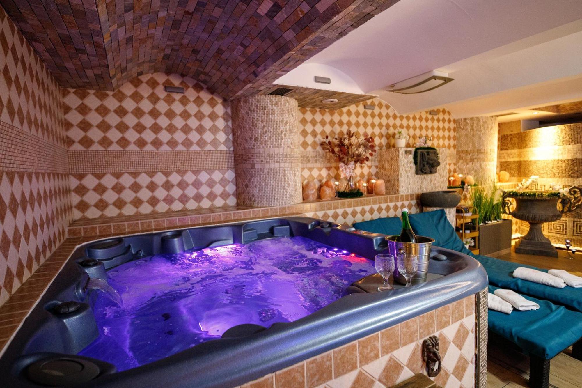 Wellness Hotel Beethoven 호무토프 외부 사진