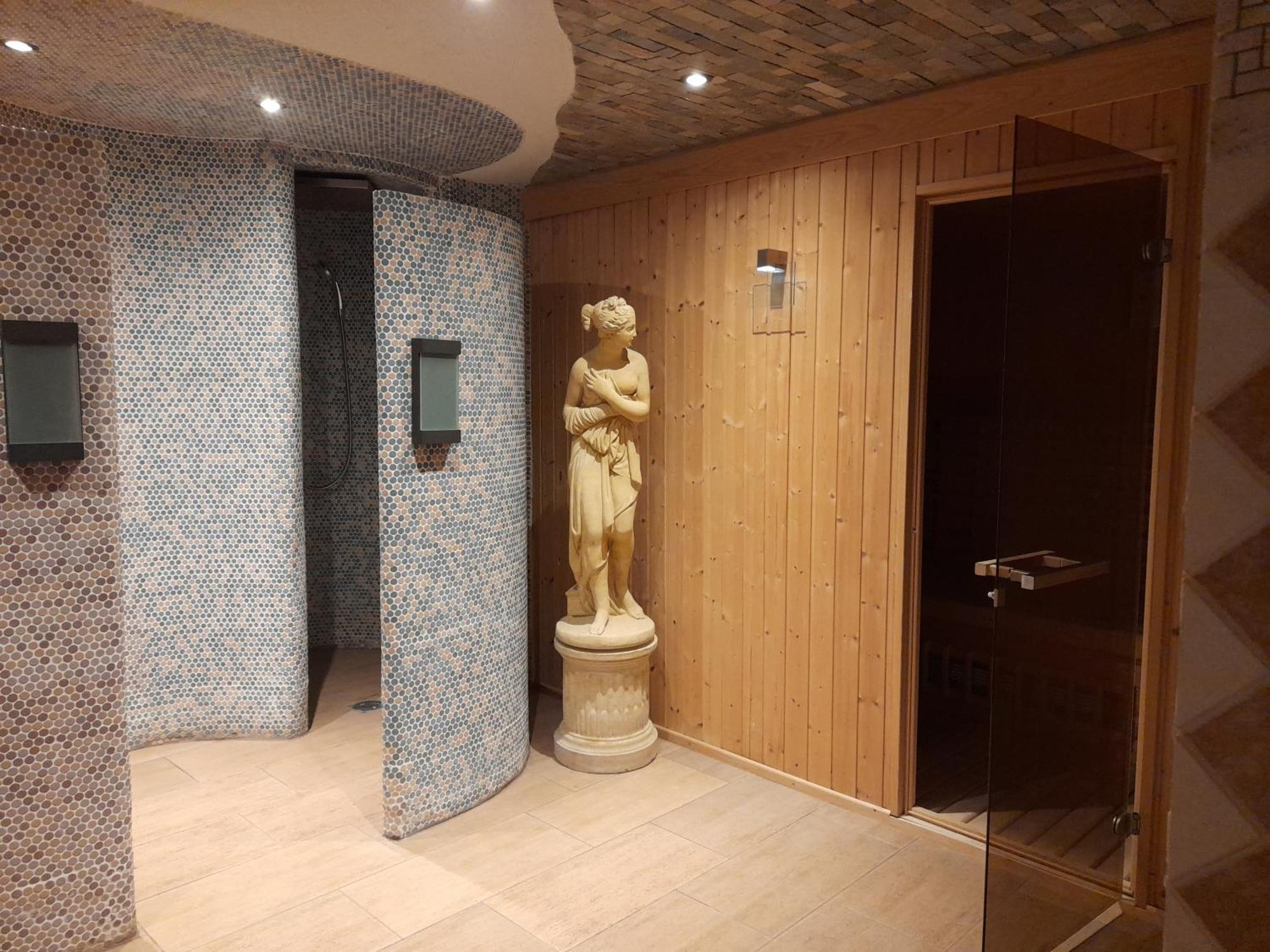 Wellness Hotel Beethoven 호무토프 외부 사진